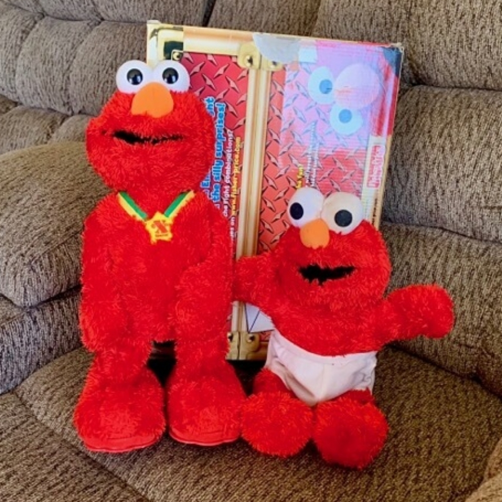 Vintage "Tickle Me" Sesame Street Elmo Battery Operated Doll Set of 2